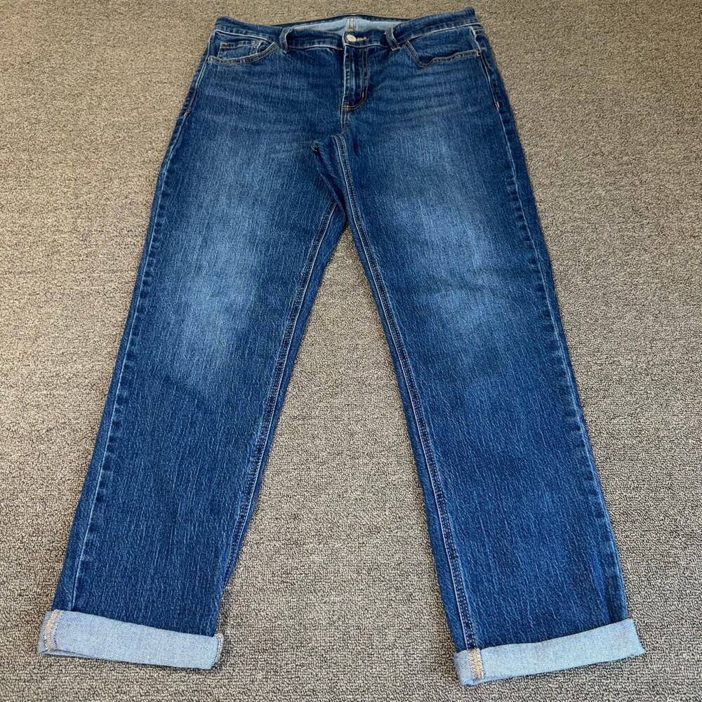 Old Navy Mid-Rise Wow Boyfriend Jeans Women's Size 10 Blue Medium Wash Casual